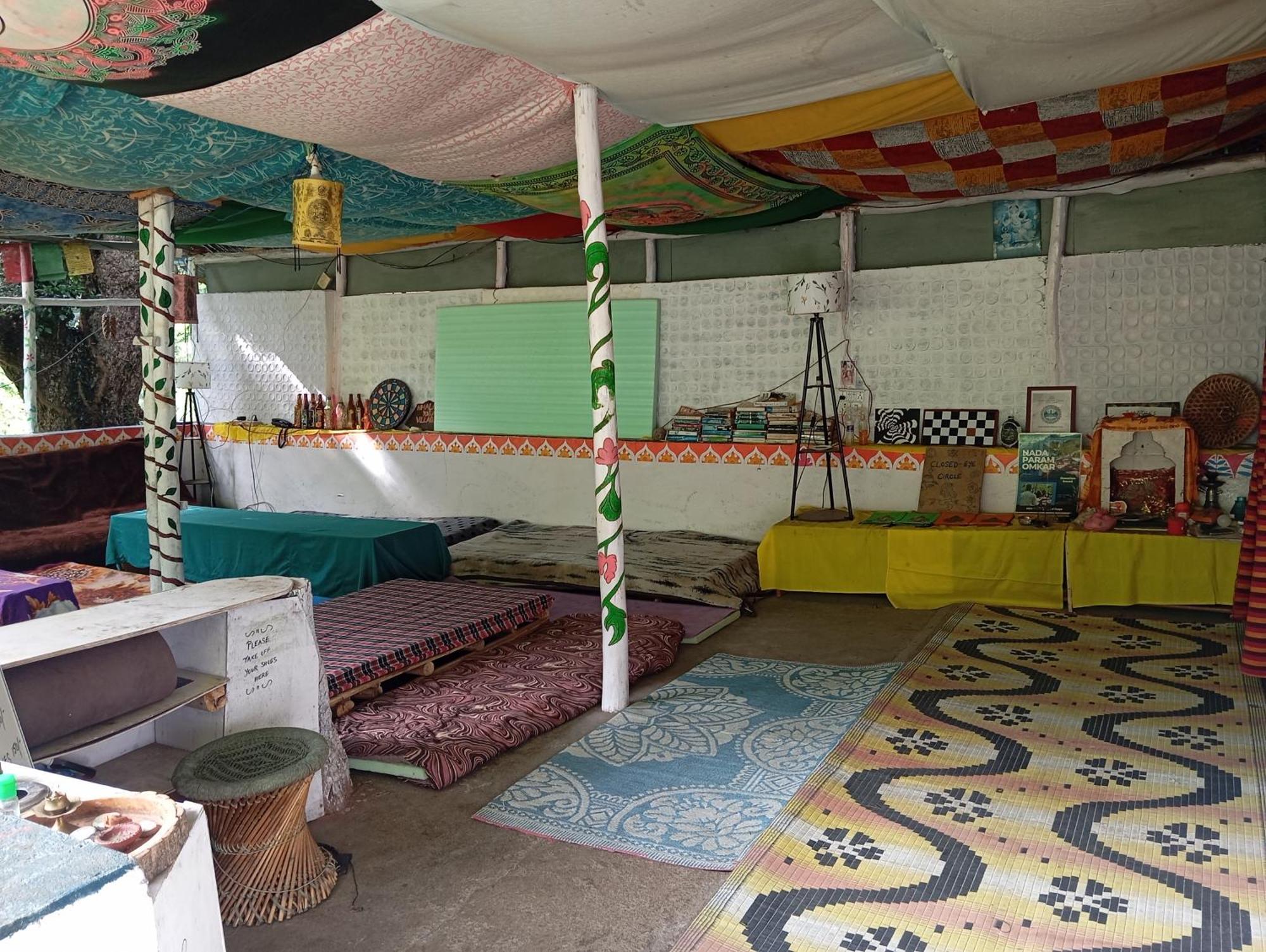 The Himalayan Hearth Hostel - Manali (Himachal Pradesh) — Photos 2